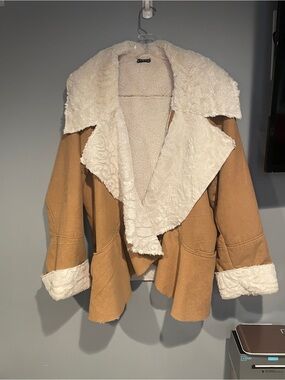 Venus Faux Suede and Sherpa Coat Fall Winter Jacket Tan Cream Size 2X